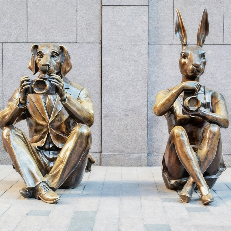 Tác phẩm điêu khắc theo chủ đề “Nhiếp ảnh gia động vật”